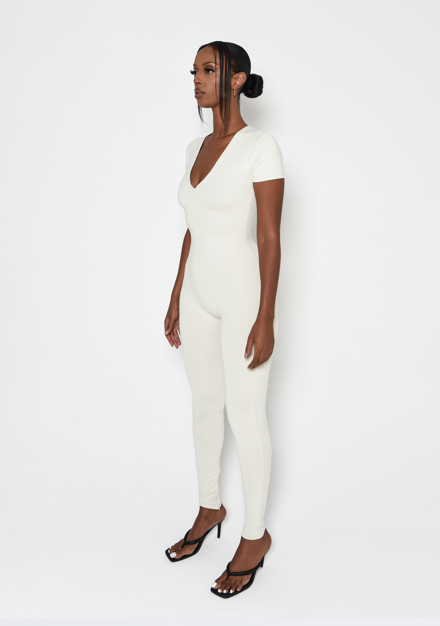 V-neck Zip Bodysuit - Creme