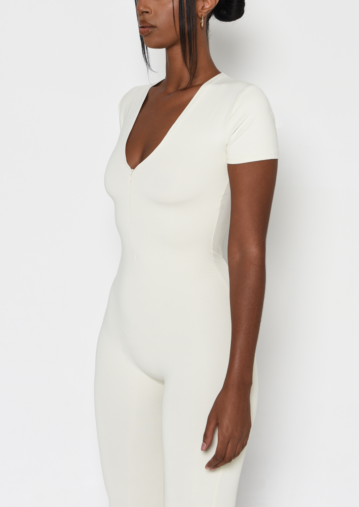 V-neck Zip Bodysuit - Creme